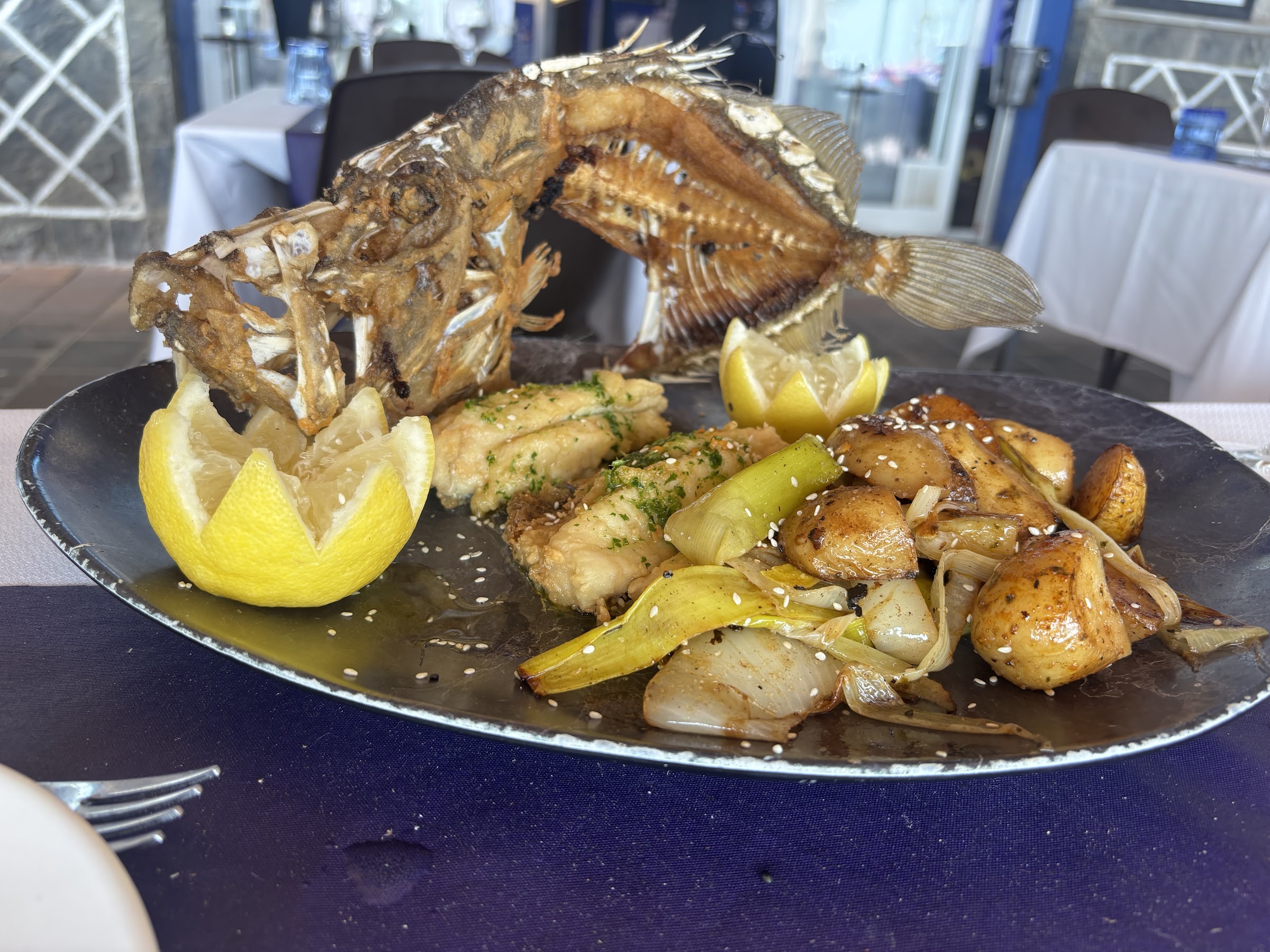 Pescado del día a la brasa